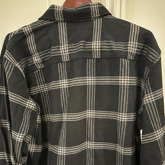 American Eagle Black and Gray Striped Flannel Shirt NWT XL Tall - Picture 3 of 3